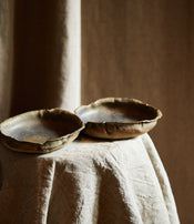 Deux Assiettes creuses d'Ema Pradère
