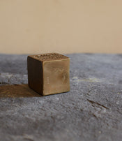 Savon de Marseille en bronze de Victor Guedy