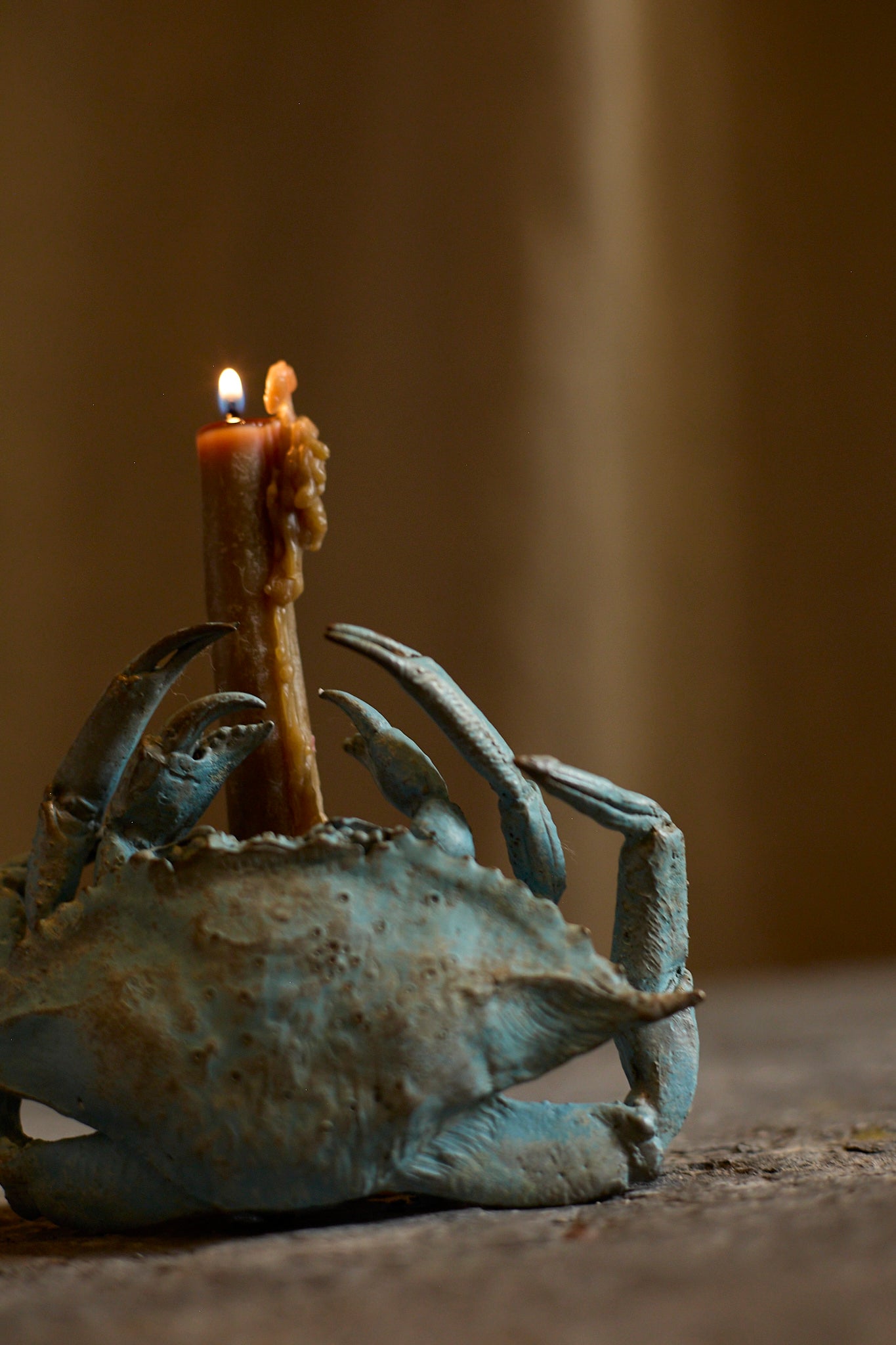 Crab candle holder by Chloé Valorso