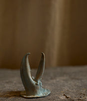 Chloé Valorso crab claw candle holder