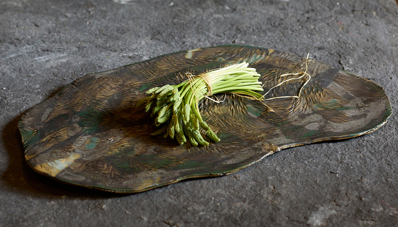 Flat tray by Ema Pradère