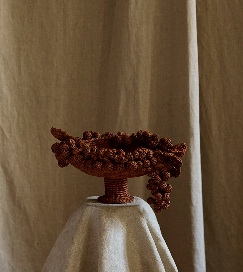 Coupe en raphia de Natalia Brilli