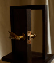 Door handle by Chloé Valorso