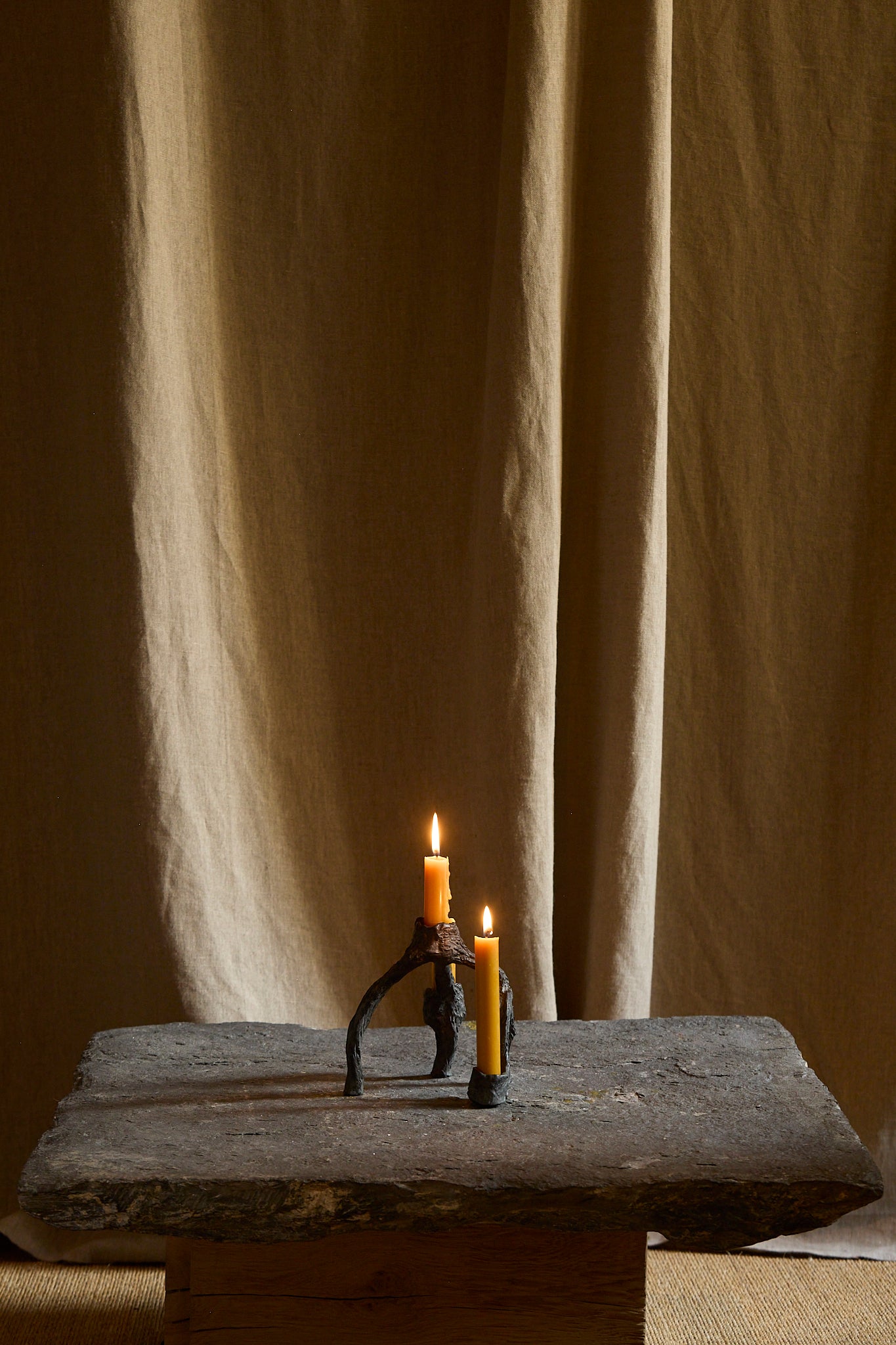 Bougeoir en bronze d'Ema Pradère