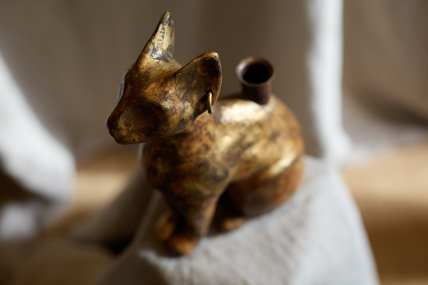 Cat candle holder by Eloïse Van der Heyden  