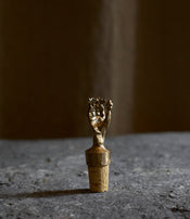 Bouchon de bouteille de Zoé Mohm en collaboration avec l'Oeil de KO.