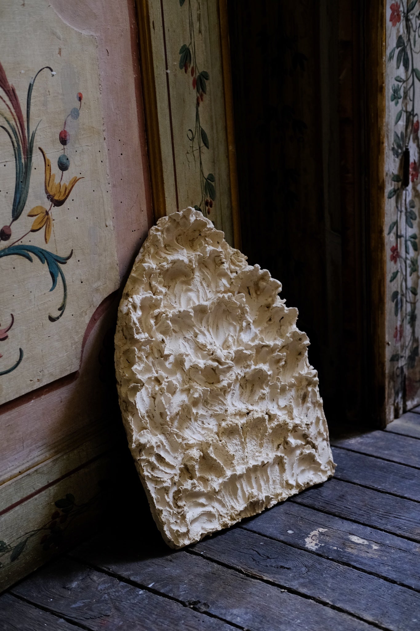 Bas reliefs Fragments de Katia Soussan