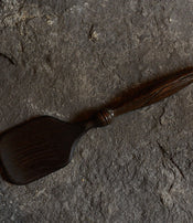 Spatule en bois de Daisuke Uetsuki