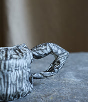 Sculpture "A thread of nostalgia n°2" de Grete McNorton