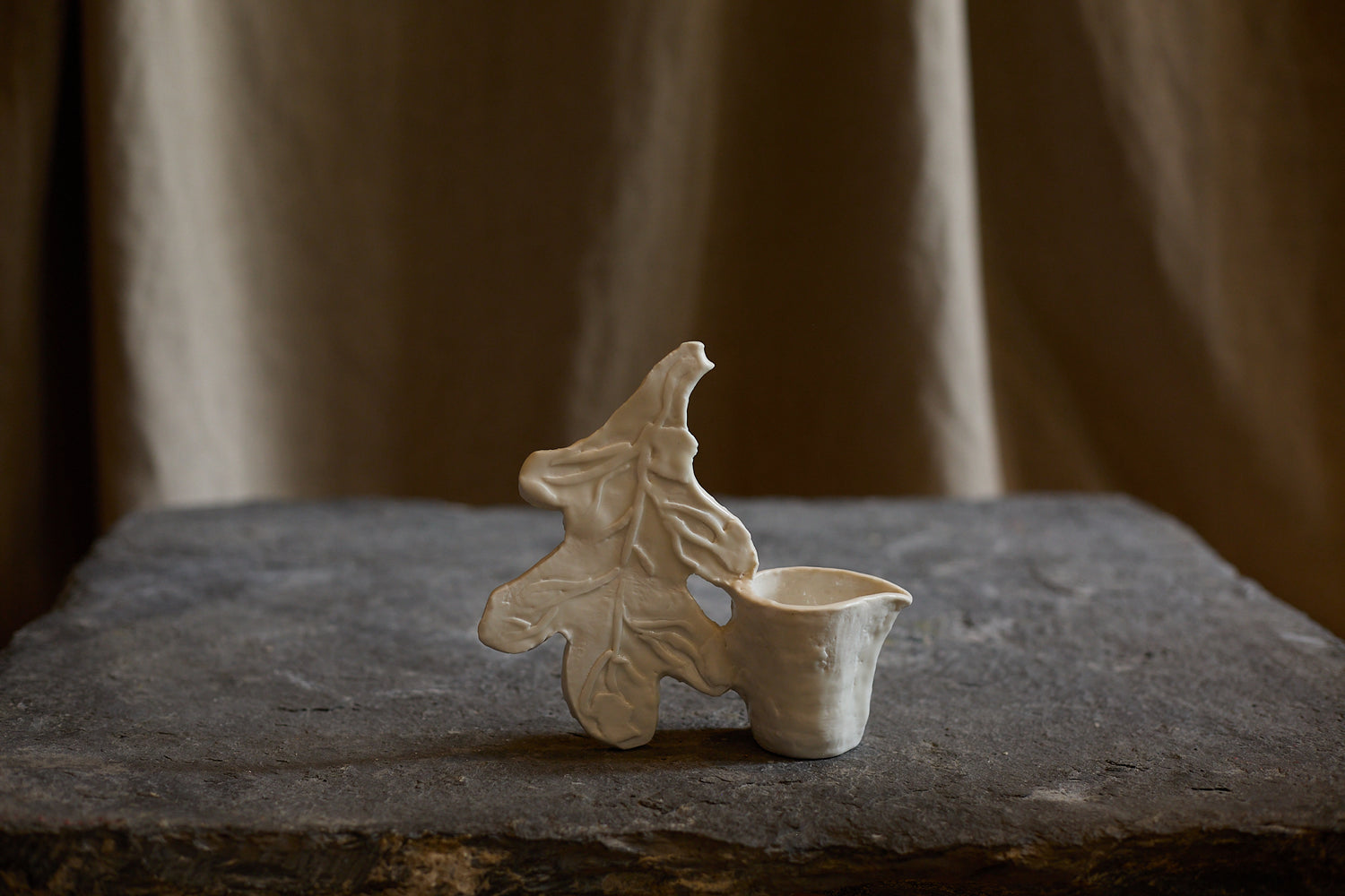 Petit pichet "Flora’s Stream" de Tülay Kulbay