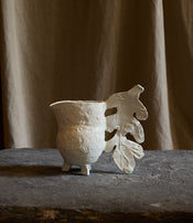 Grand pichet ou vase "Flora’s Stream" de Tülay Kulbay