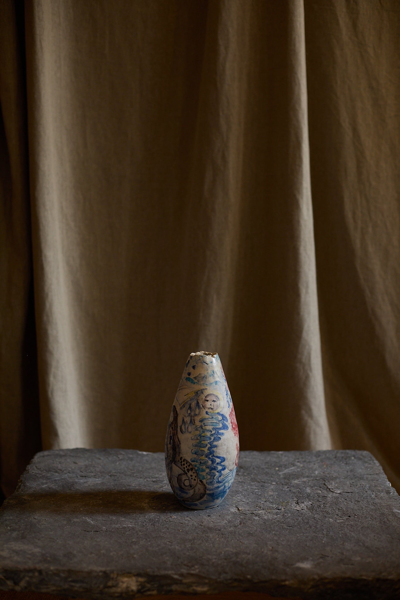 Vase "Embodying Rusalka" de Tülay Kulbay