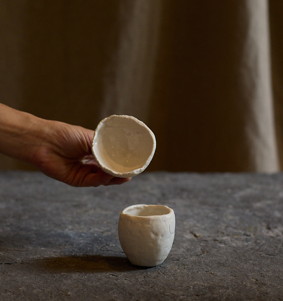 Petit pot "Flora's Nectar" de Tülay Kulbay