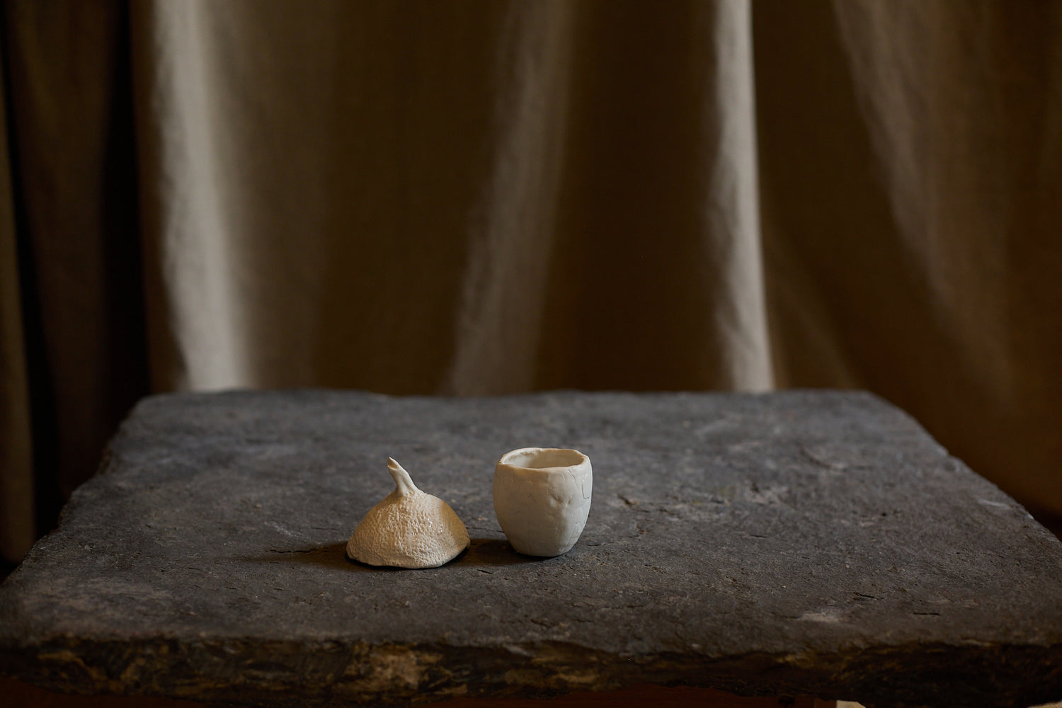 Petit pot "Flora's Nectar" de Tülay Kulbay