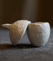 Petit pot "Flora's Nectar" de Tülay Kulbay