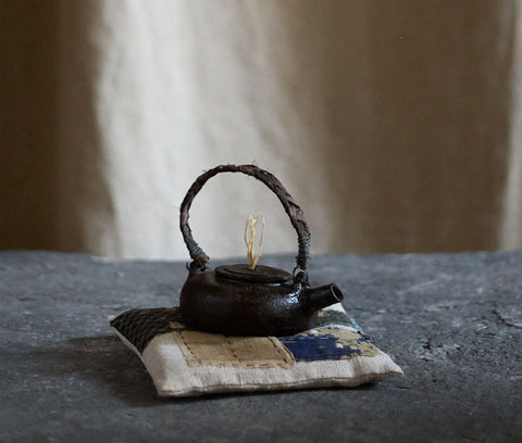 Tea Pot Zabuton d'Isabelle Yamamoto pour l'Oeil de KO