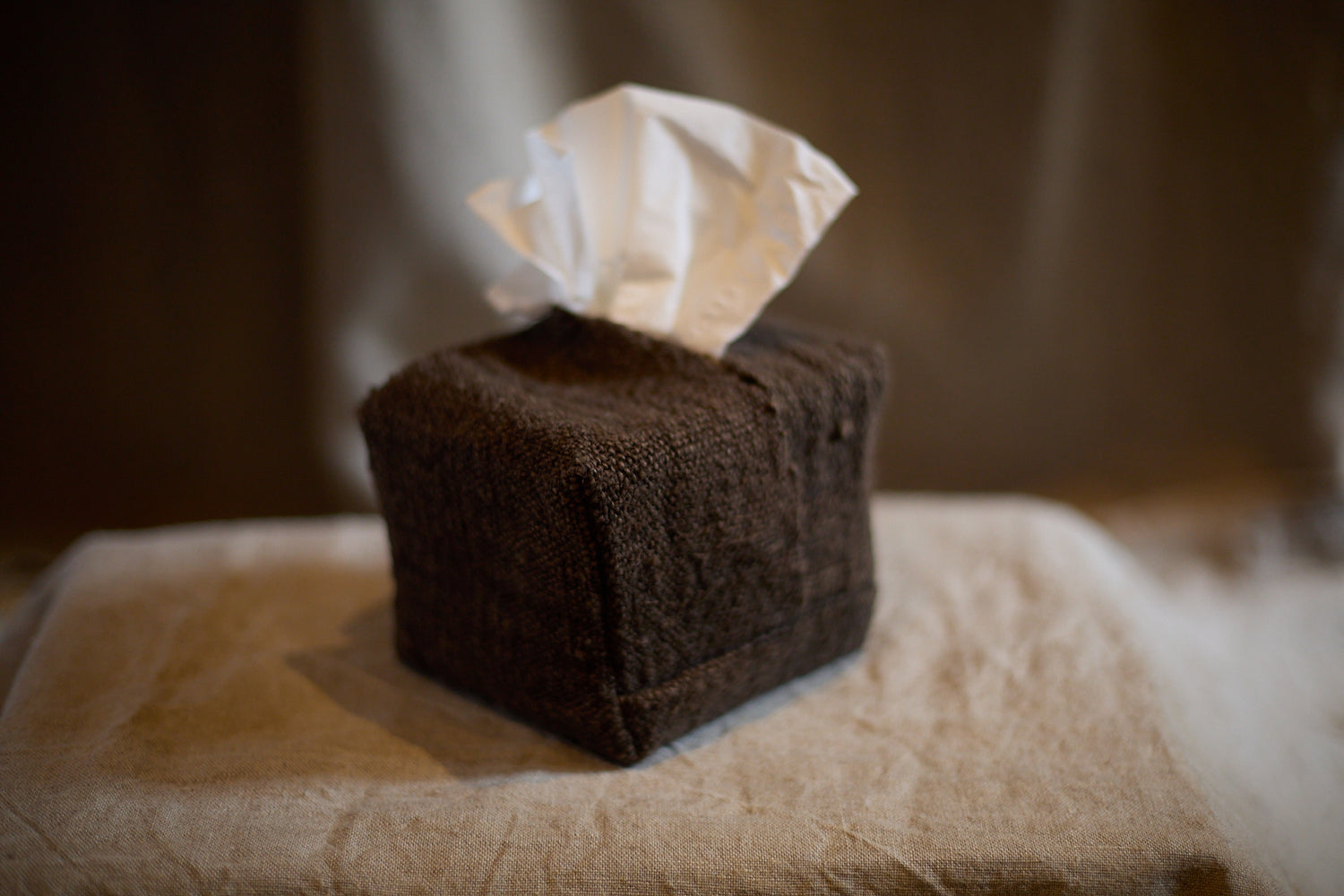 Distributeur de mouchoirs d'Isabelle Yamamoto pour l'Oeil de KO