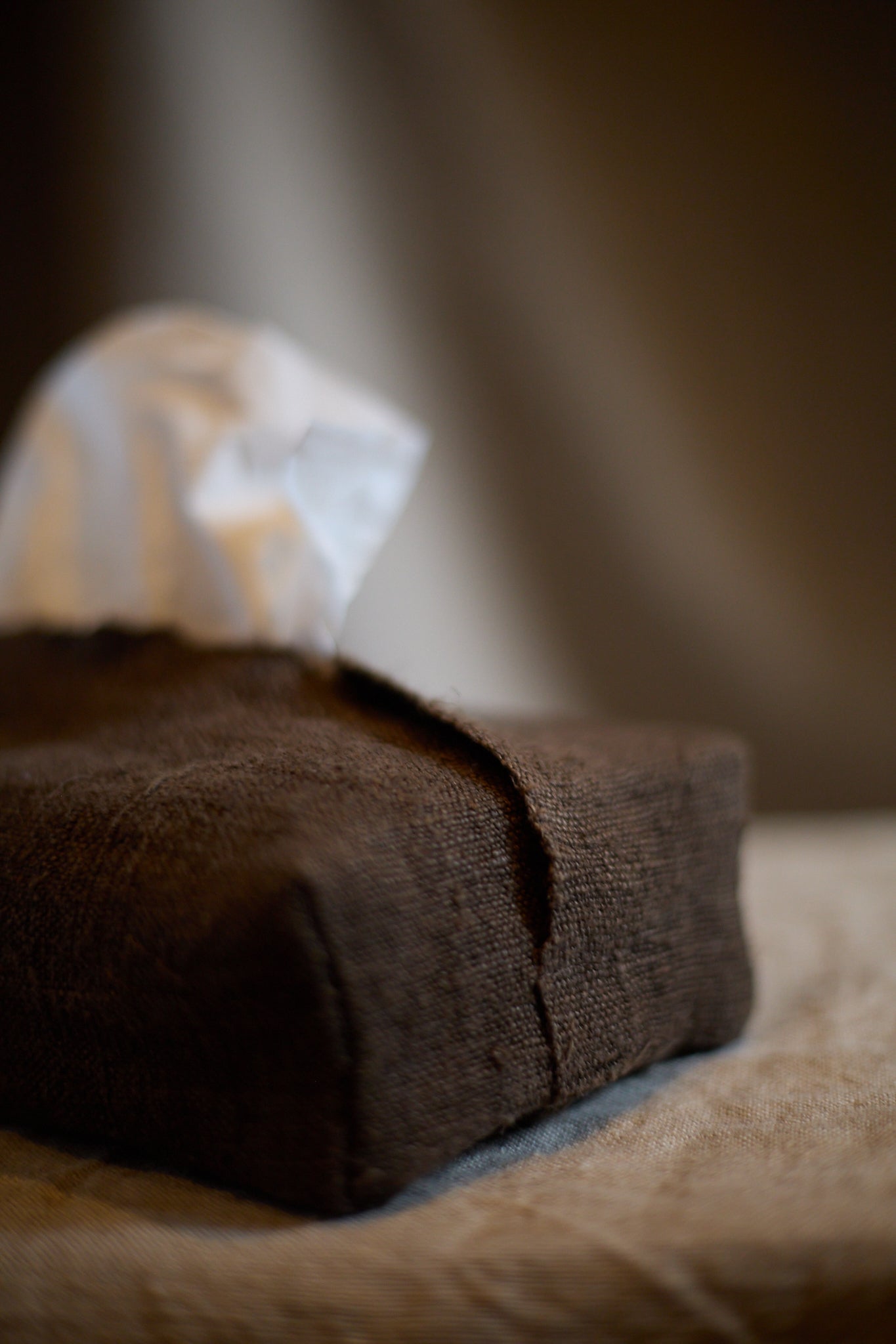 Distributeur de mouchoirs d'Isabelle Yamamoto pour l'Oeil de KO