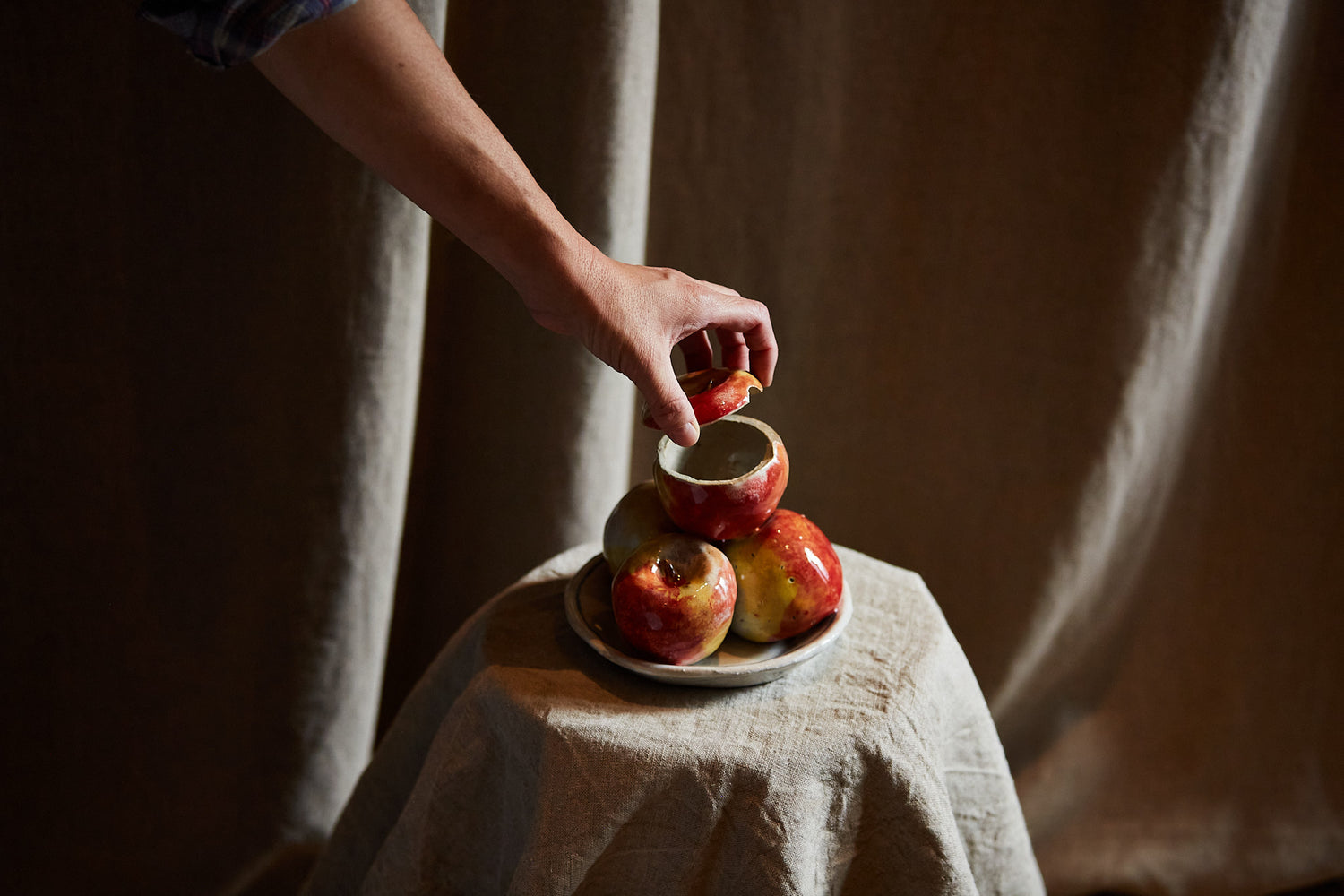 Coupe pommes rouges de Claire Lézier