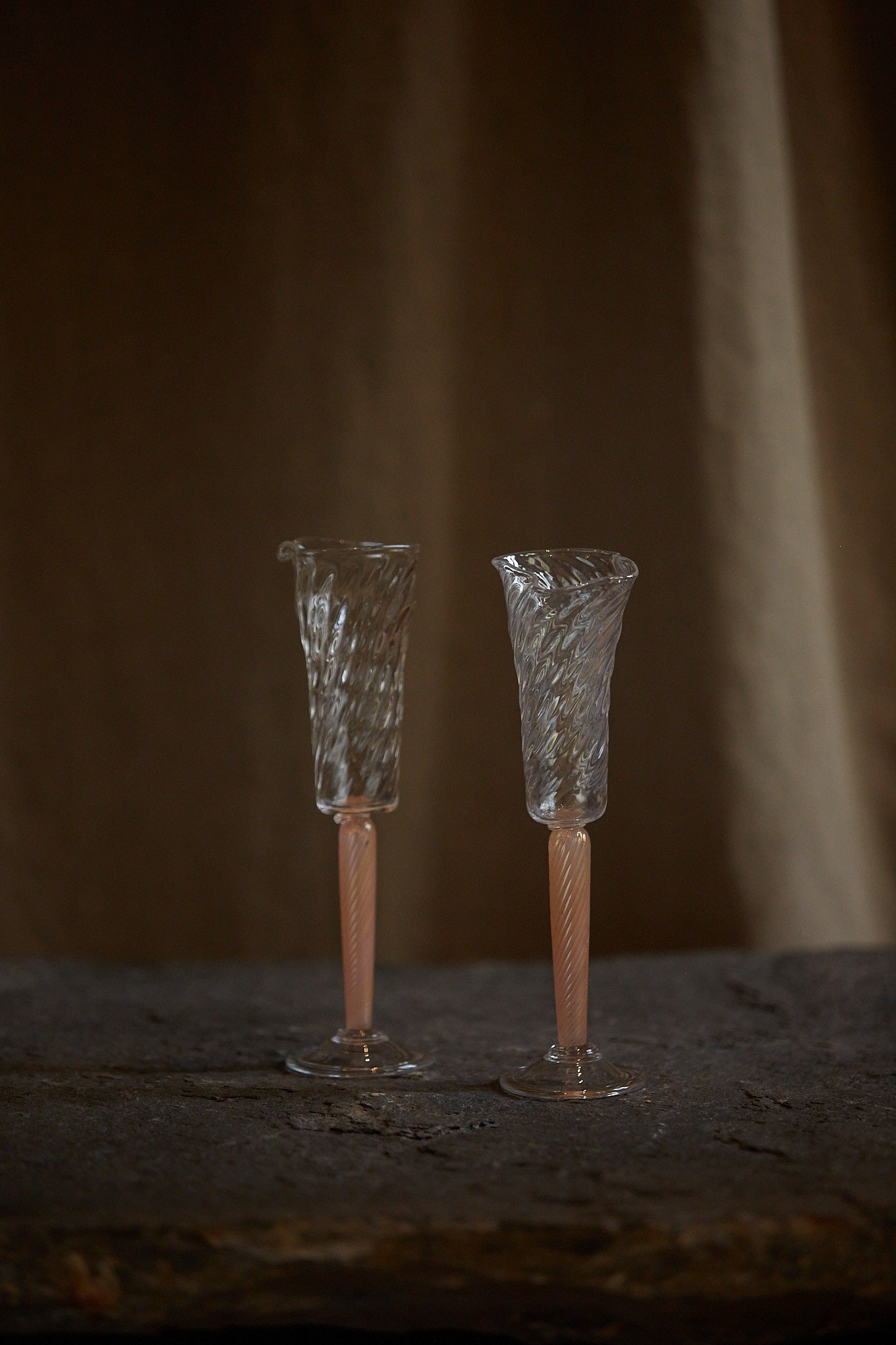 Champagne flutes from Maison Pelletier Ferruel in collaboration with l’Oeil de KO  