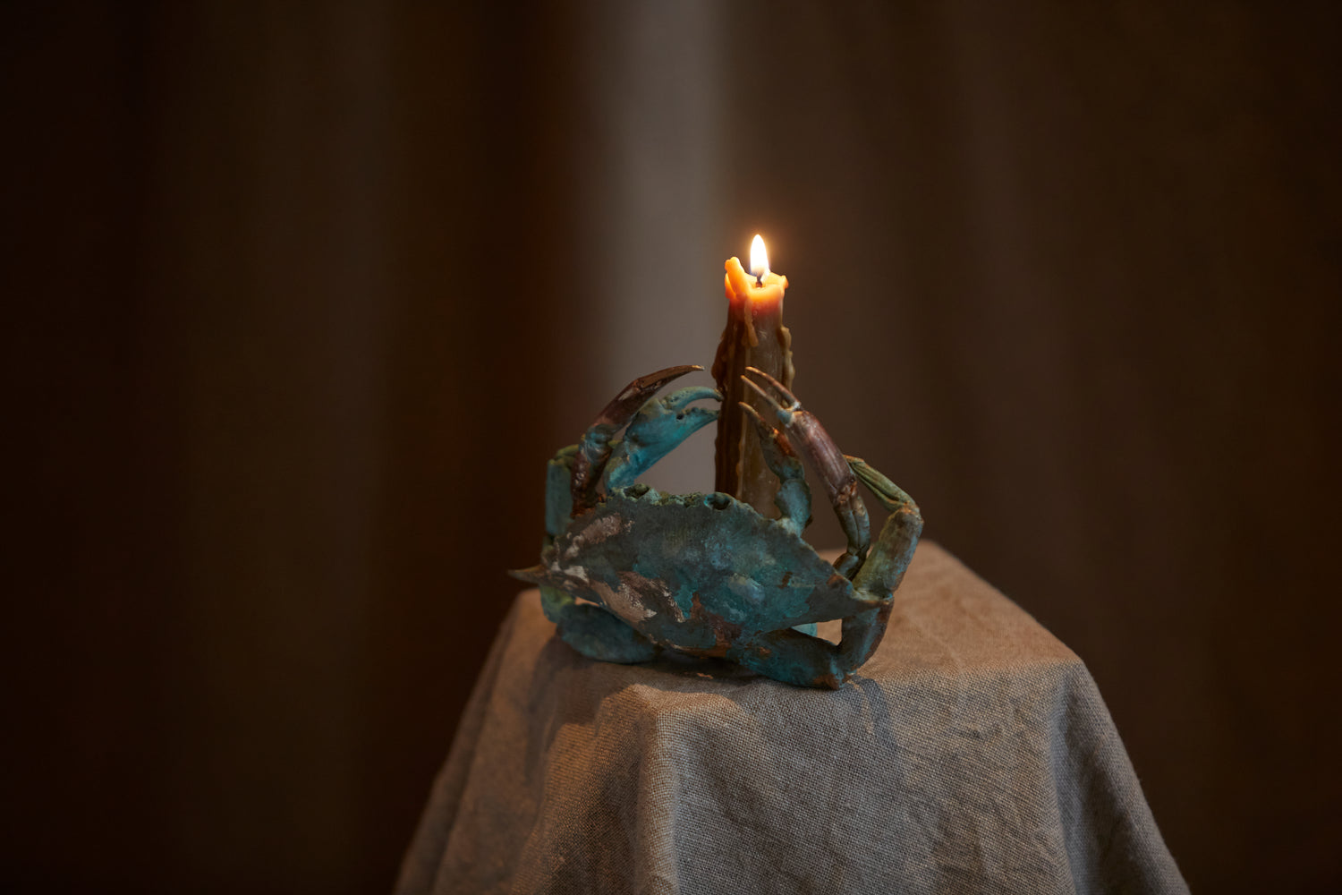 Crab candle holder by Chloé Valorso