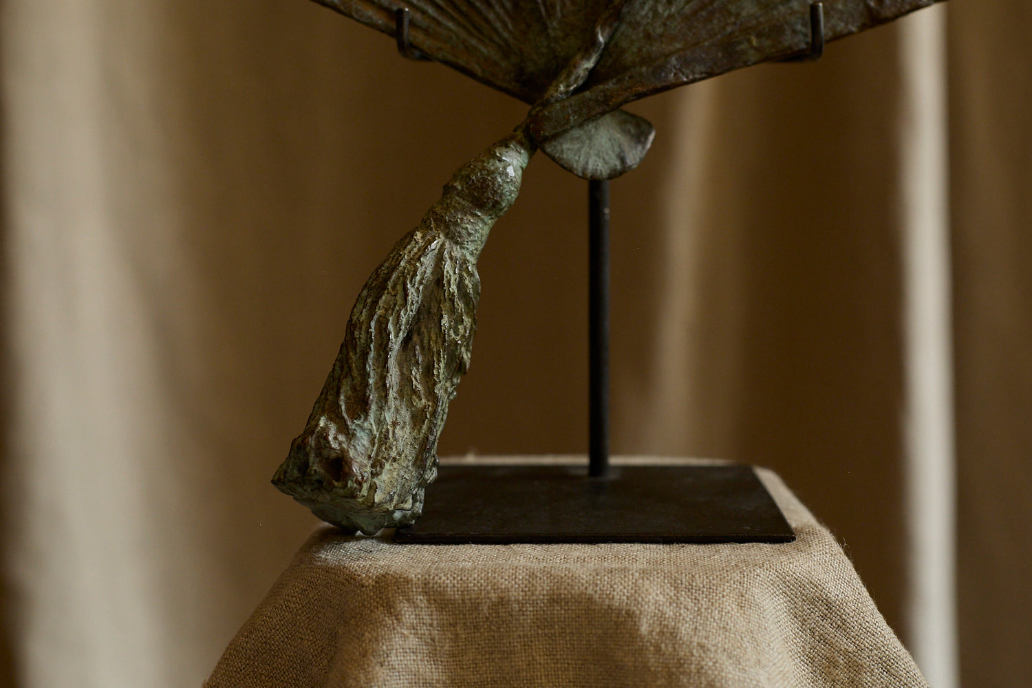 Eventail en bronze de Clotilde Ancarani