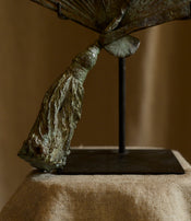 Eventail en bronze de Clotilde Ancarani