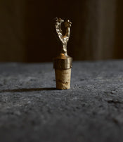 Bouchon de bouteille de Zoé Mohm en collaboration avec l'Oeil de KO.