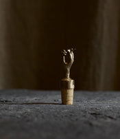 Bouchon de bouteille de Zoé Mohm en collaboration avec l'Oeil de KO.