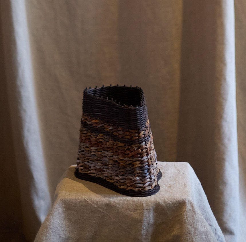 Kurv IV d'Ingrid Becker