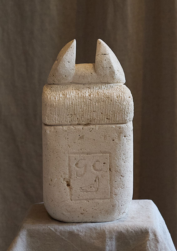 Neith, Vase canope de Guillaume Campredon