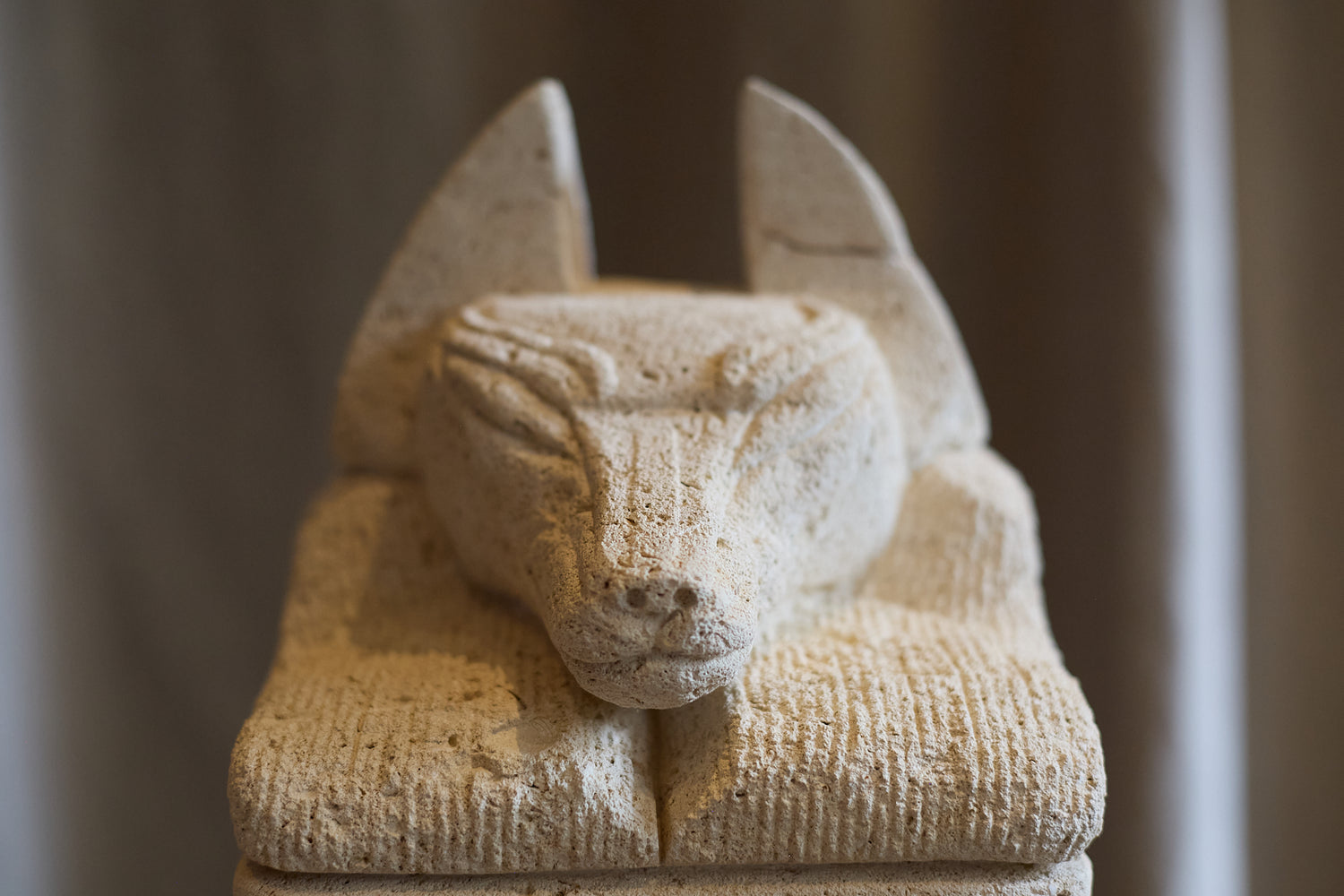 Neith, Vase canope de Guillaume Campredon