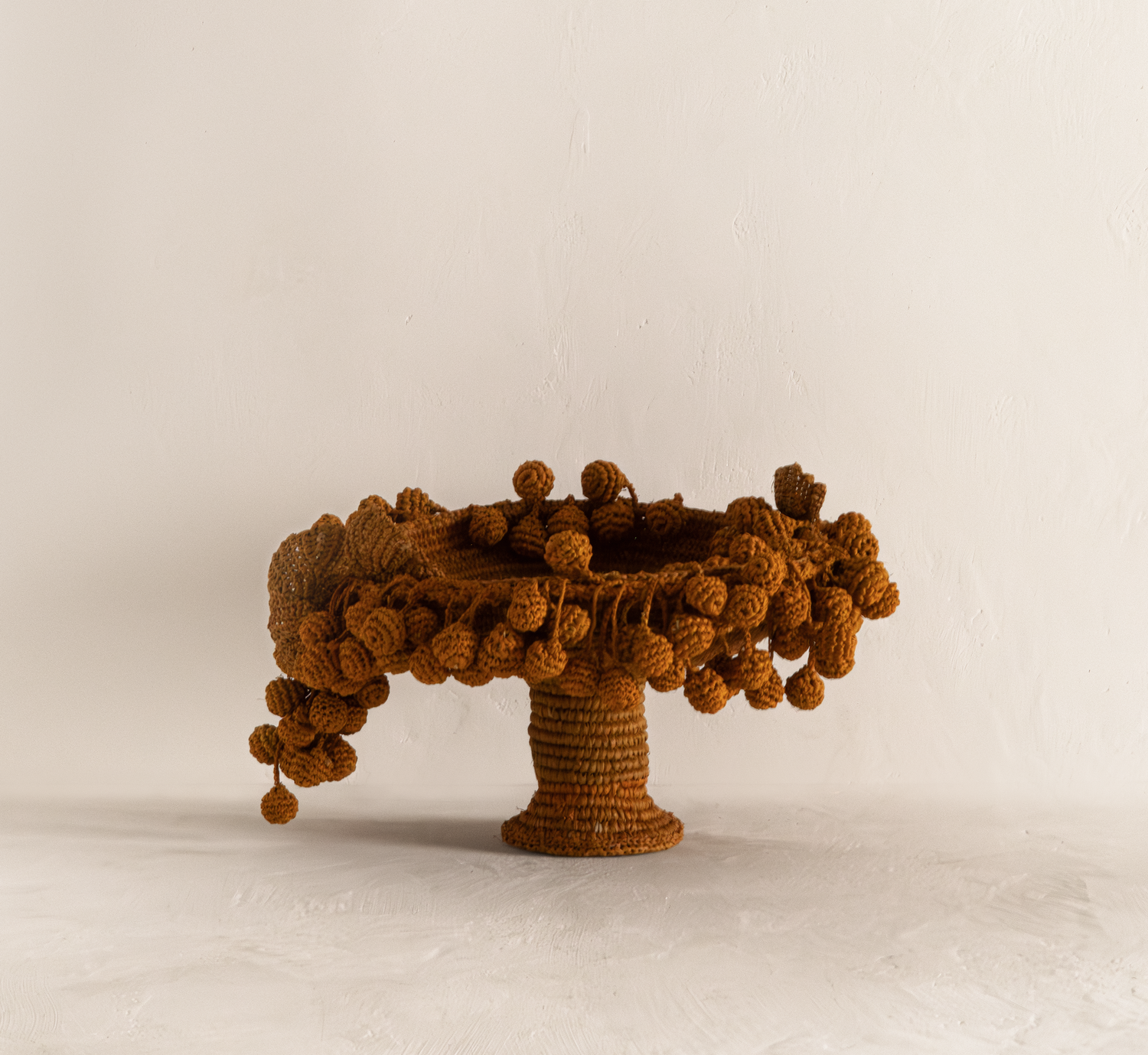 Raffia bowl by Natalia Brilli 