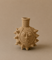 Petit vase en raphia de Natalia Brilli