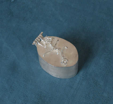 Small silver-plated bronze box by Zoé Mohm
