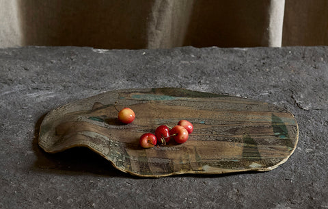 Flat tray by Ema Pradère 