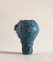 Vase Floraison Céruléenne par Tülay Kulbay