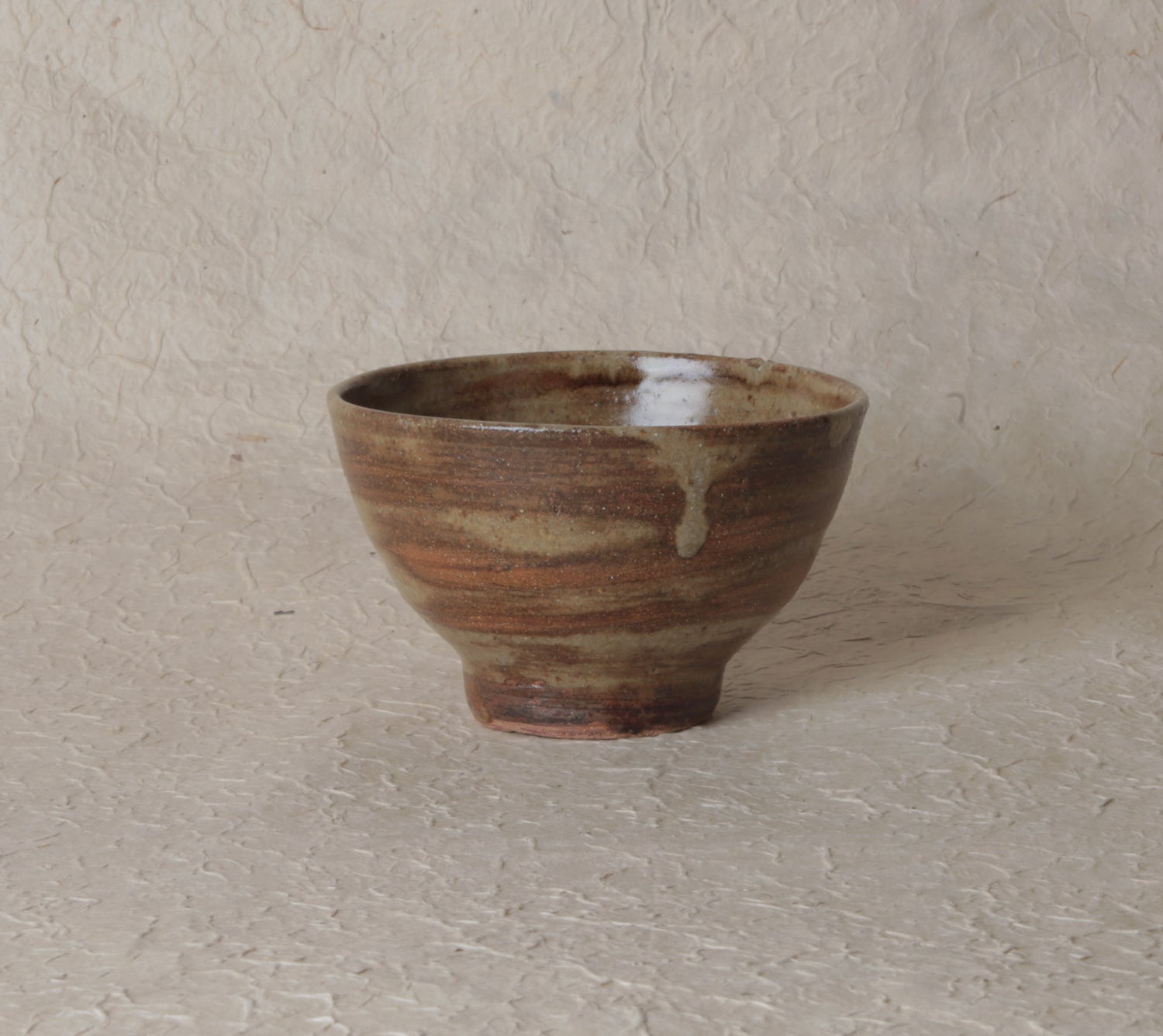 Stoneware bowls by Marie Lautrou