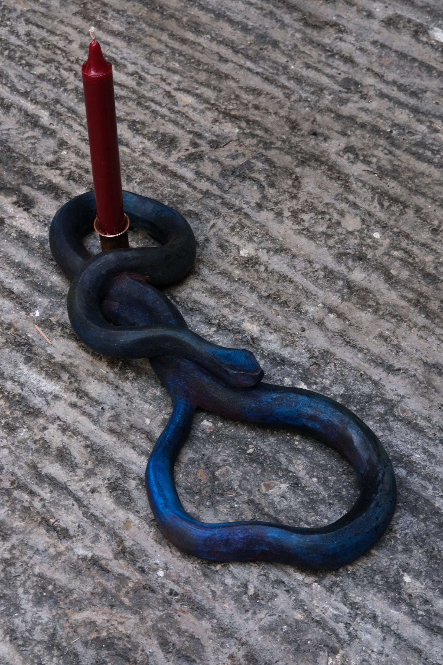Bougeoir serpent d'Eloïse van der Heyden