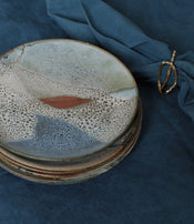 Stoneware plate by Sara Mauvilly