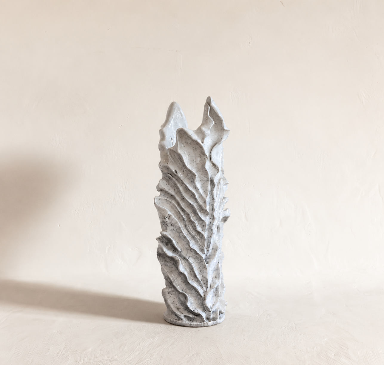 Vase uncanny Depths de Bella Hunt & Dante Di Calce